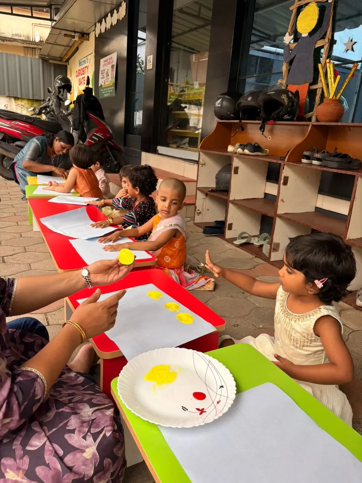 Group activity at Little Graduates